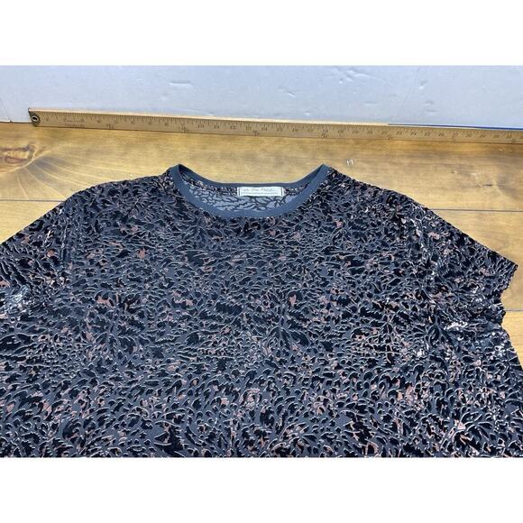 Free People We The Free Teddy Tee Size XS Velvet Animal Print Black - Picture 3 of 8